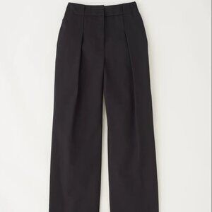 KOTN Women's Pleated Panel Trouser